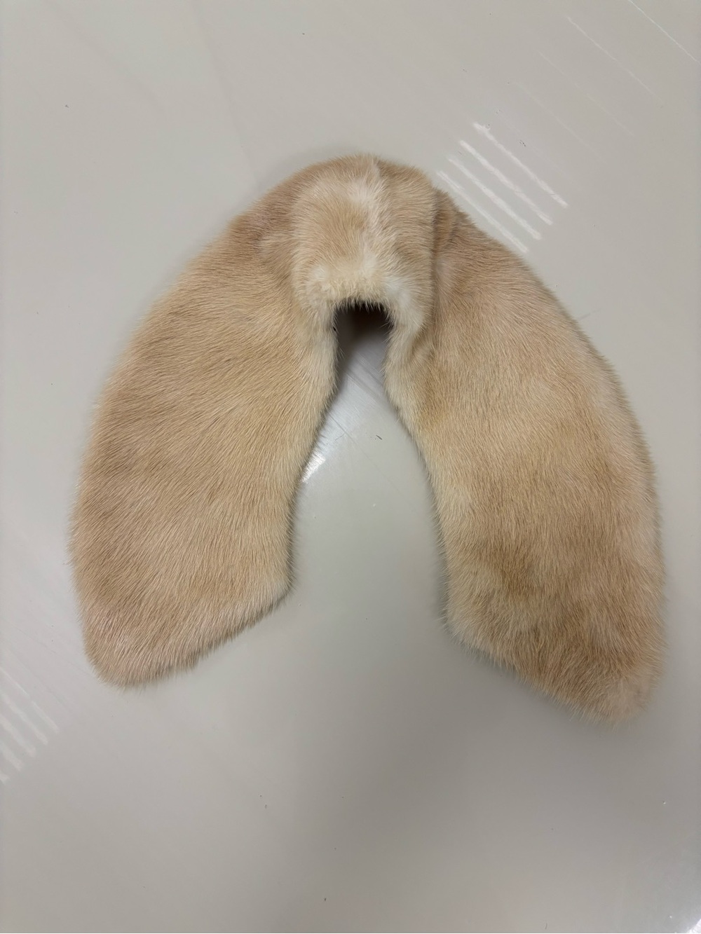 Cream fur collar - Picture 1 of 2